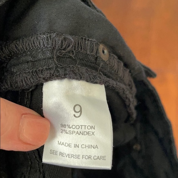 Ladies shorts - Picture 4 of 5